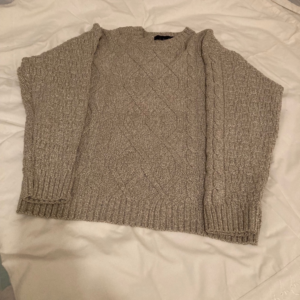 Men Pull Over / Cardigan